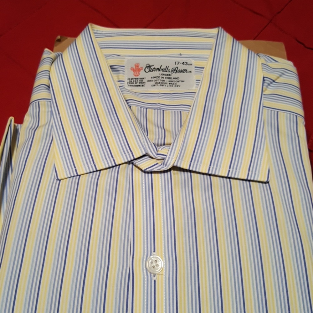 Long sleeve cuff link shirt